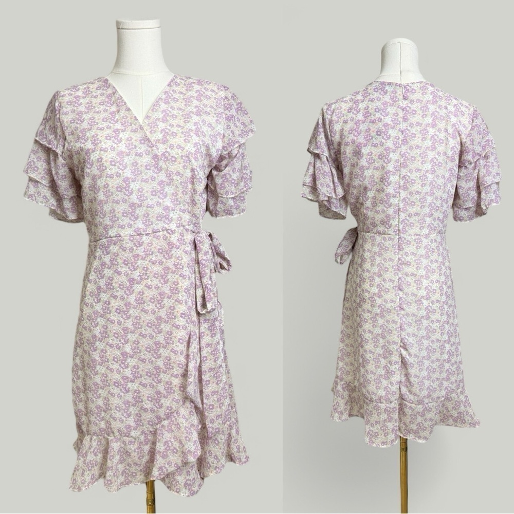 Floral Dress Women Size Medium Purple Ruffle Short Sleeves Chiffon Overlap Vneck